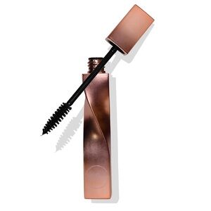 Glow Genix Volumizing Mascara – A Long-Lasting, Smudge-Proof Formula
